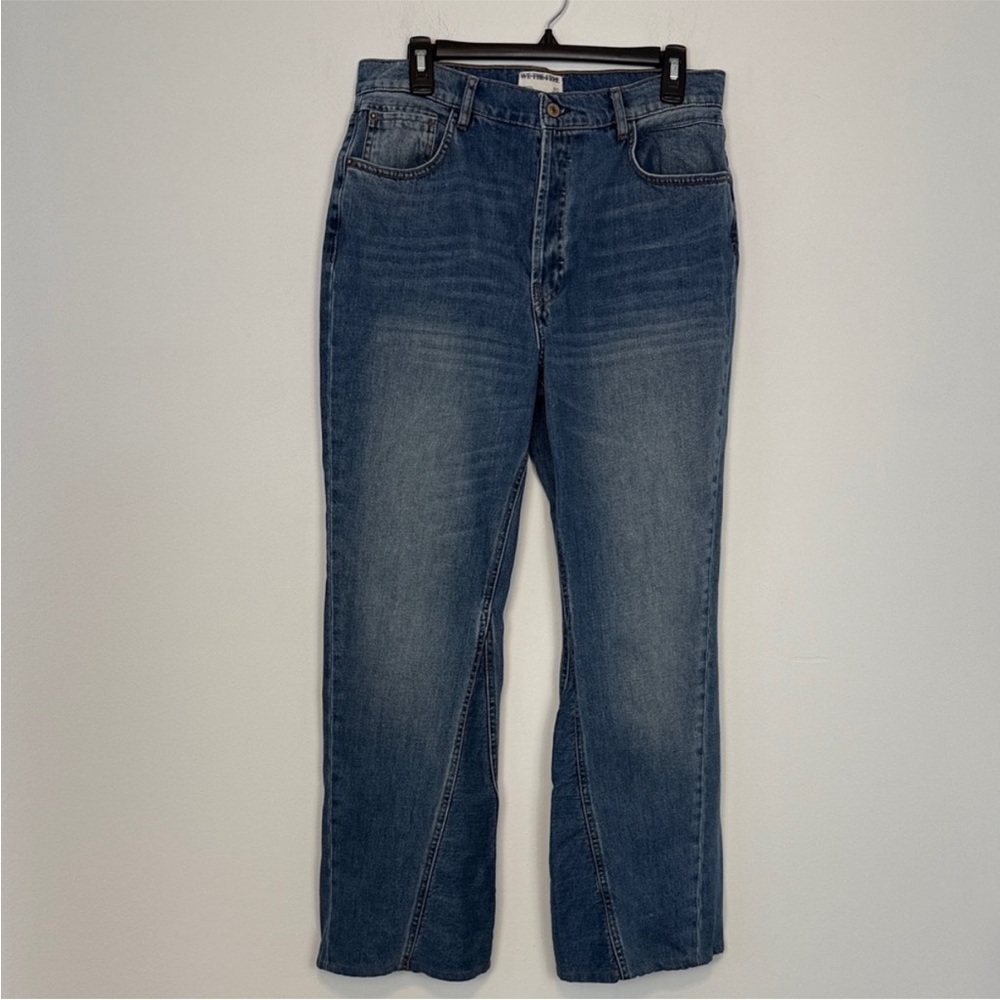 Free People. We The Free. Serafin Mid Rise Slim Bootcut Jeans. Size 30.